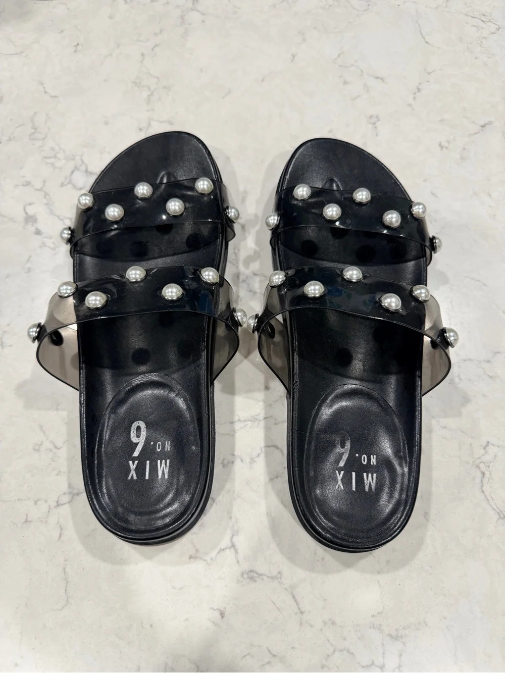 Mix No. 6 sleek black